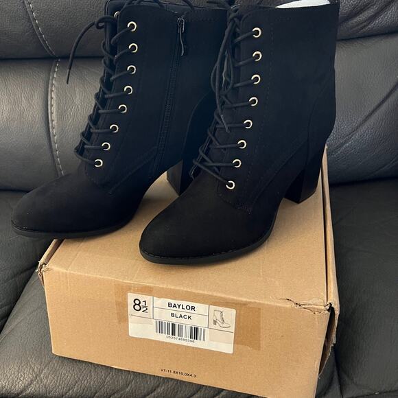 BAYLOR BOOTIE by JC size 8 1/2 - Picture 2 of 6